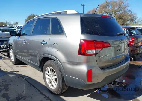 2014 Kia Sorento Lx z USA, uszkodzony, nr VIN 5XYKT3A63EG479357